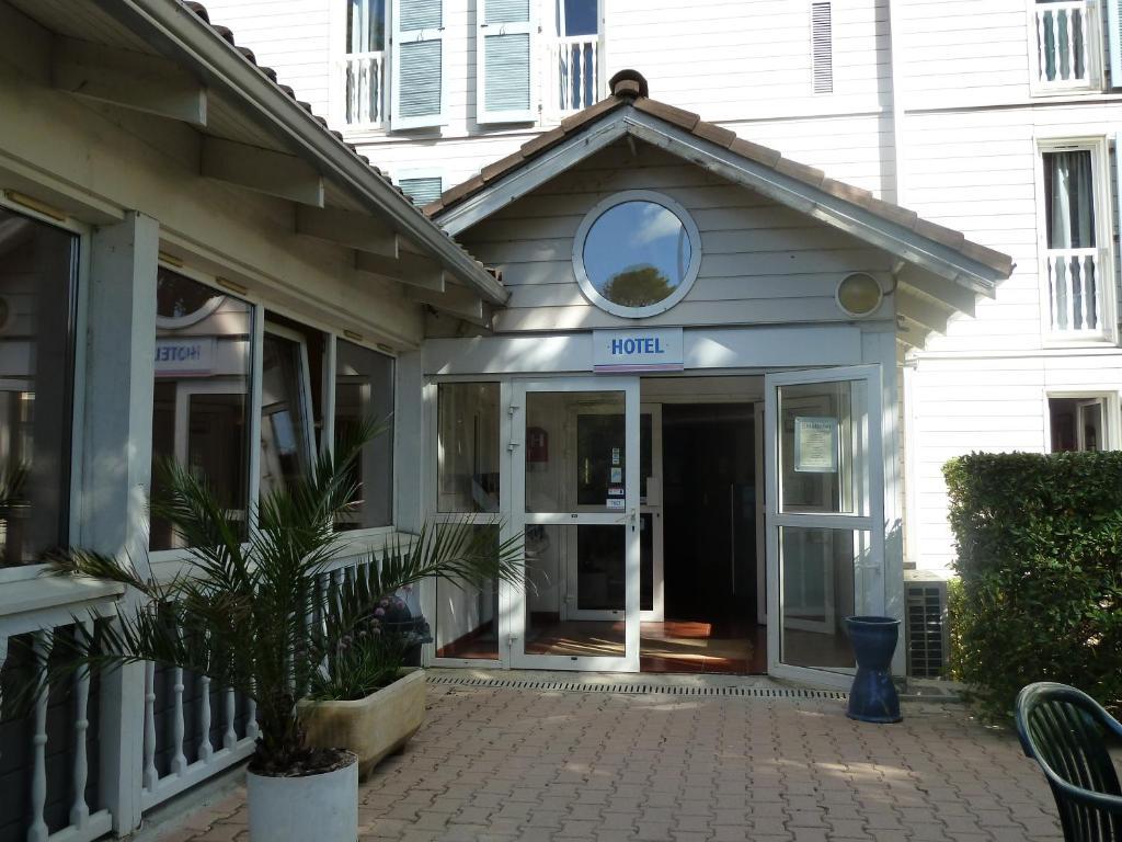 Hotel & Restaurant Heliotel Montferrier-sur-Lez Exterior photo